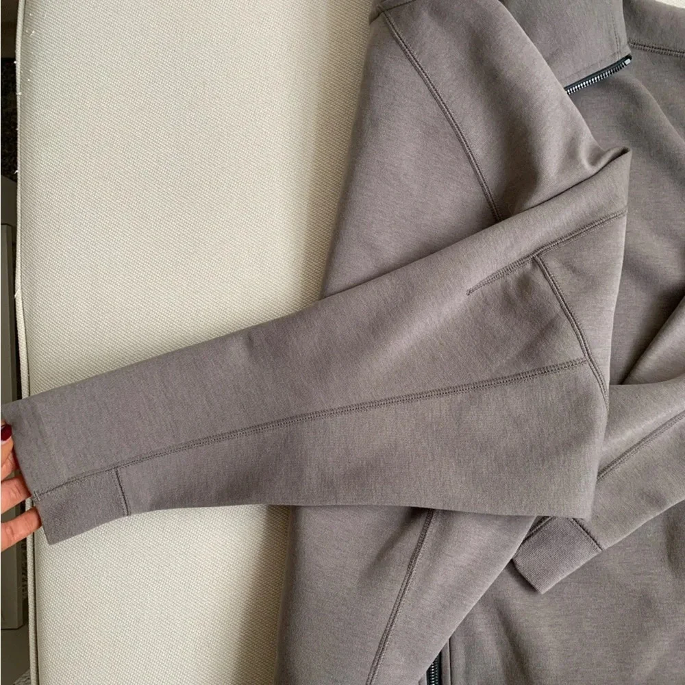 Reebok Zip Cropped Sweater - Picture 6 of 8
